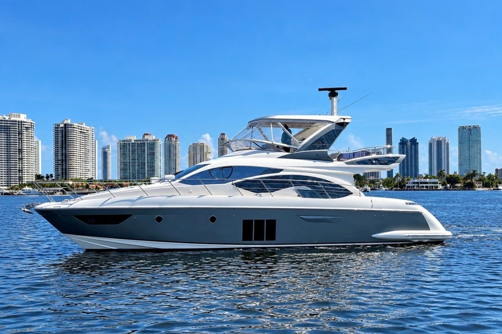 2015 Azimut 54