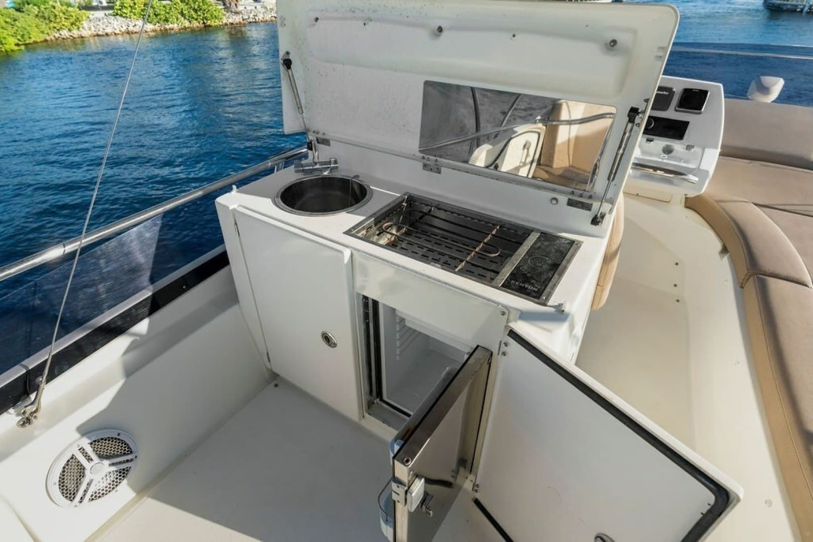2015 Prestige 550