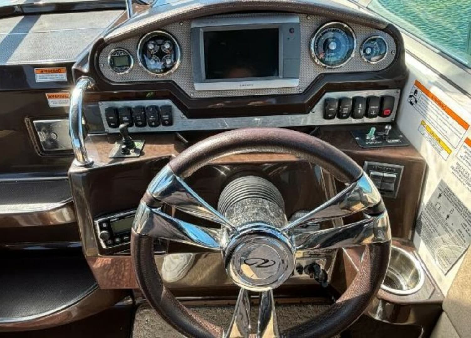 2014 Regal 28 Express