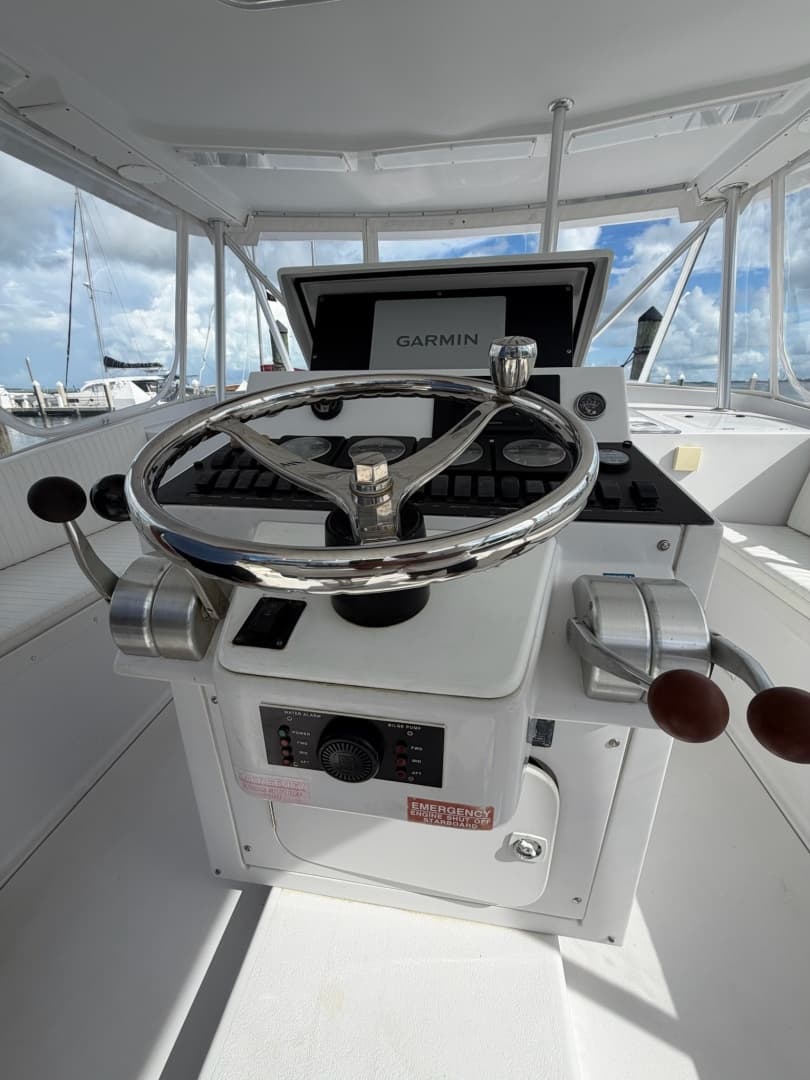 1998 Luhrs 40 Open