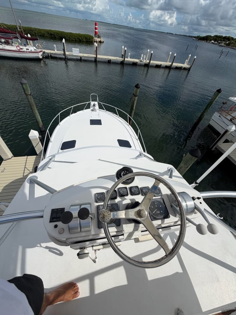 1998 Luhrs 40 Open