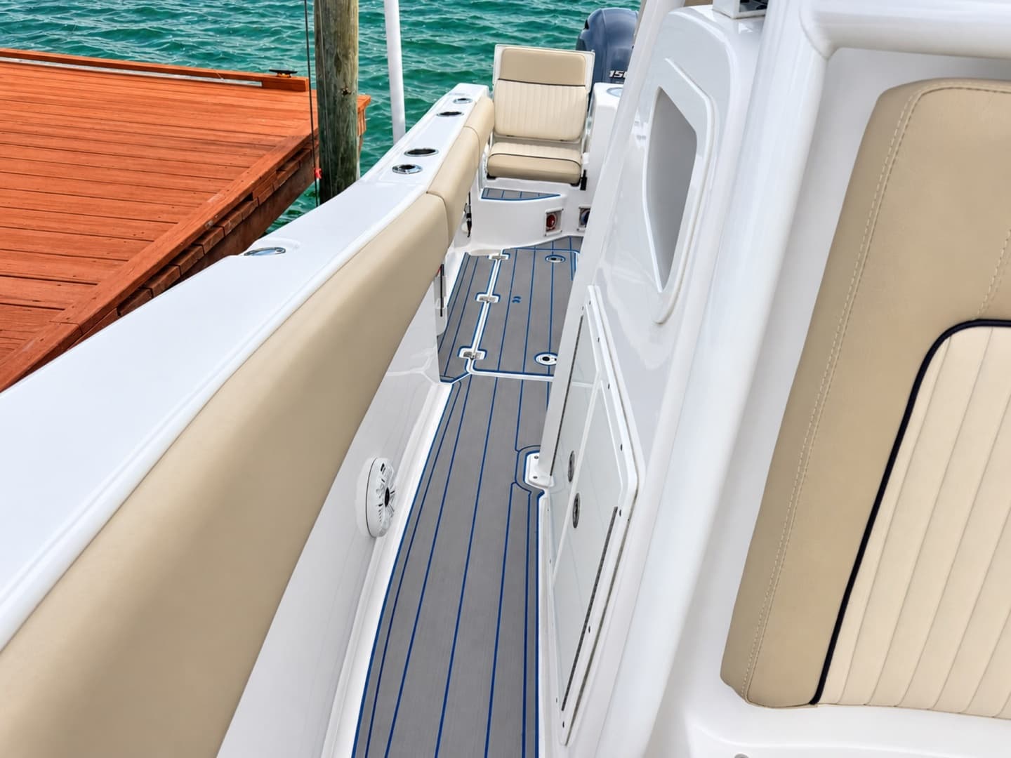 2019 Sea Fox 266 Commander