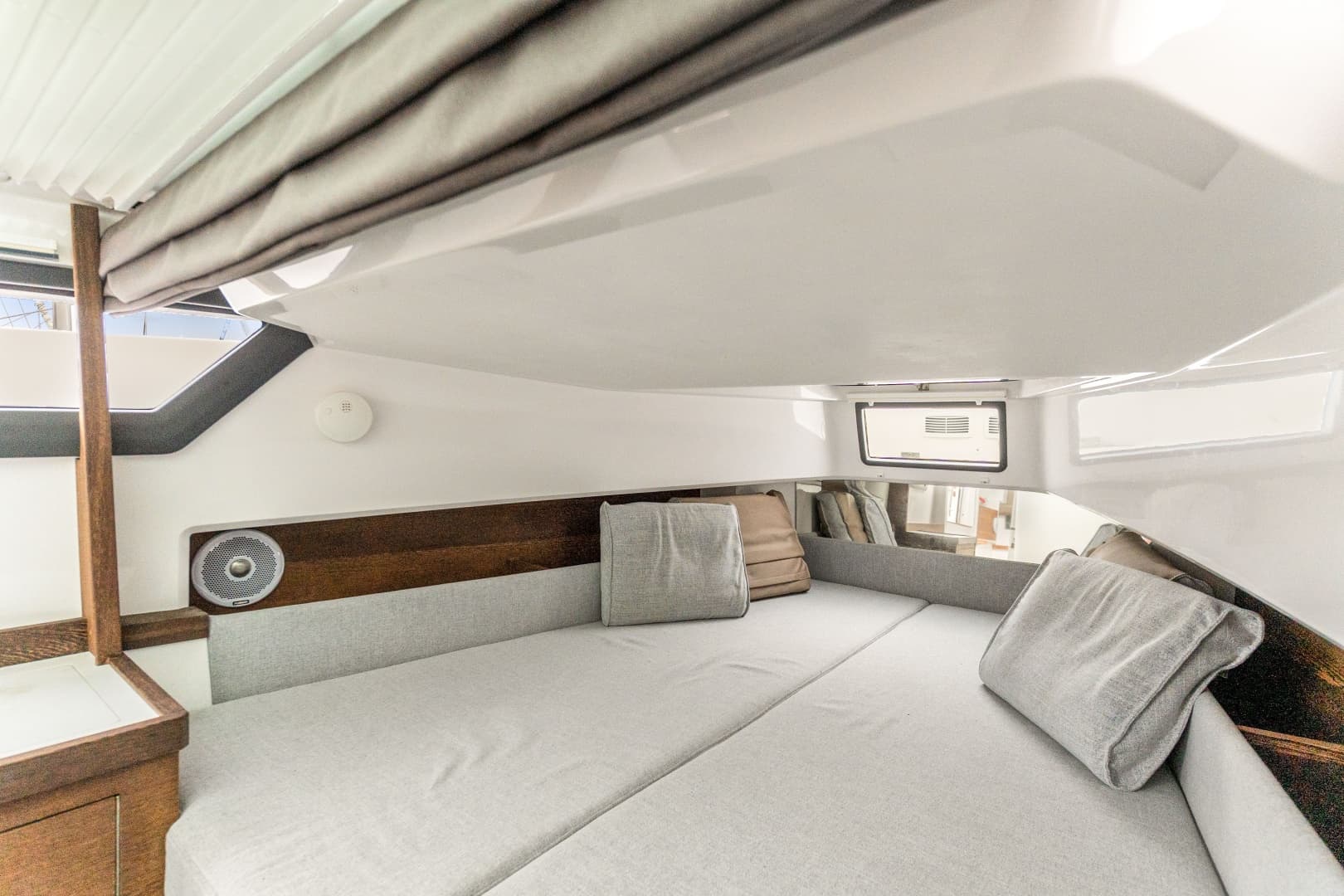 2019 Axopar 37 Cabin