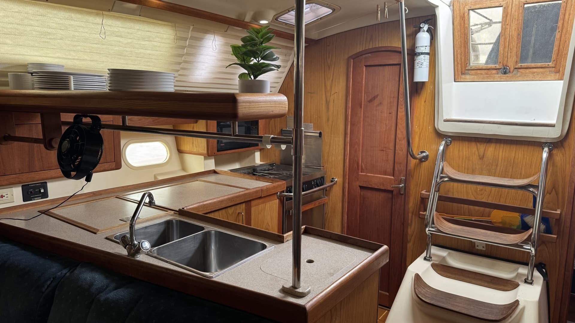 2000 Hunter 410