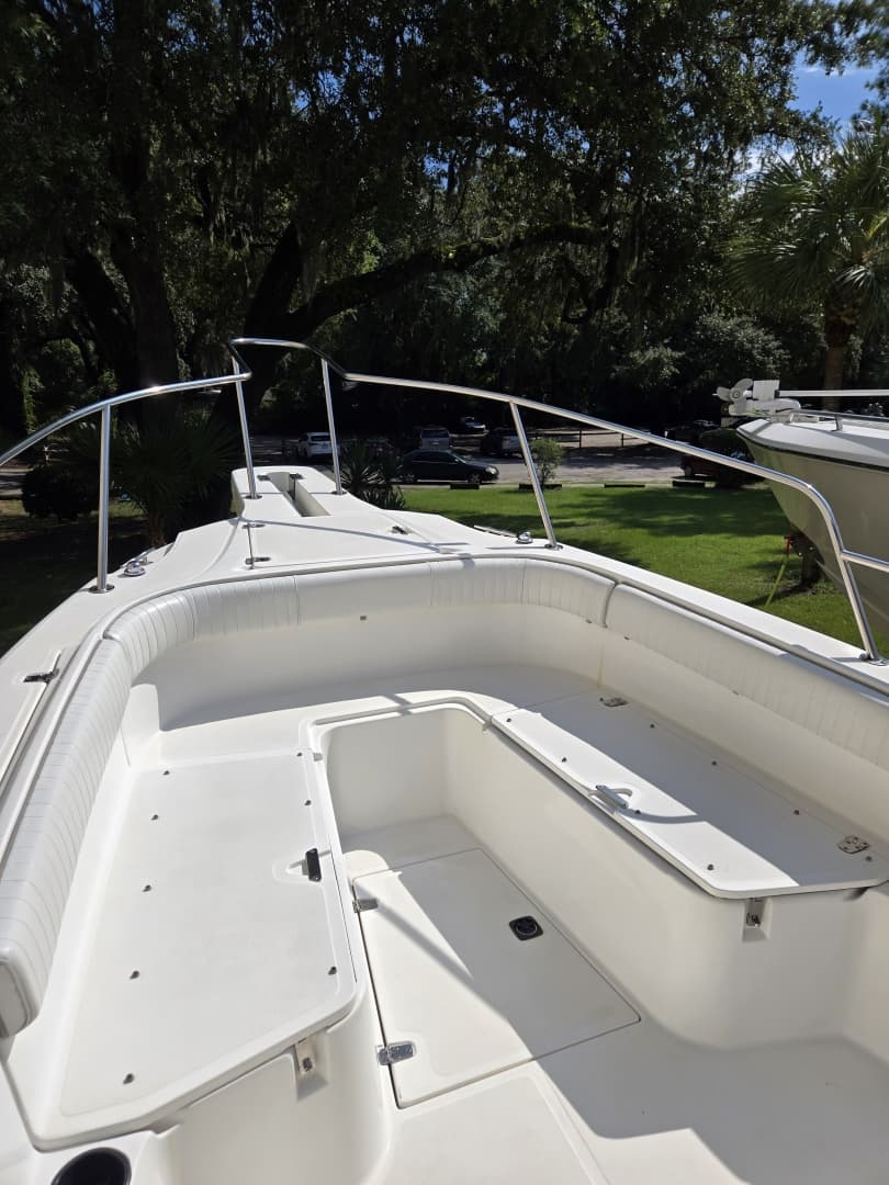 2000 Boston Whaler Outrage