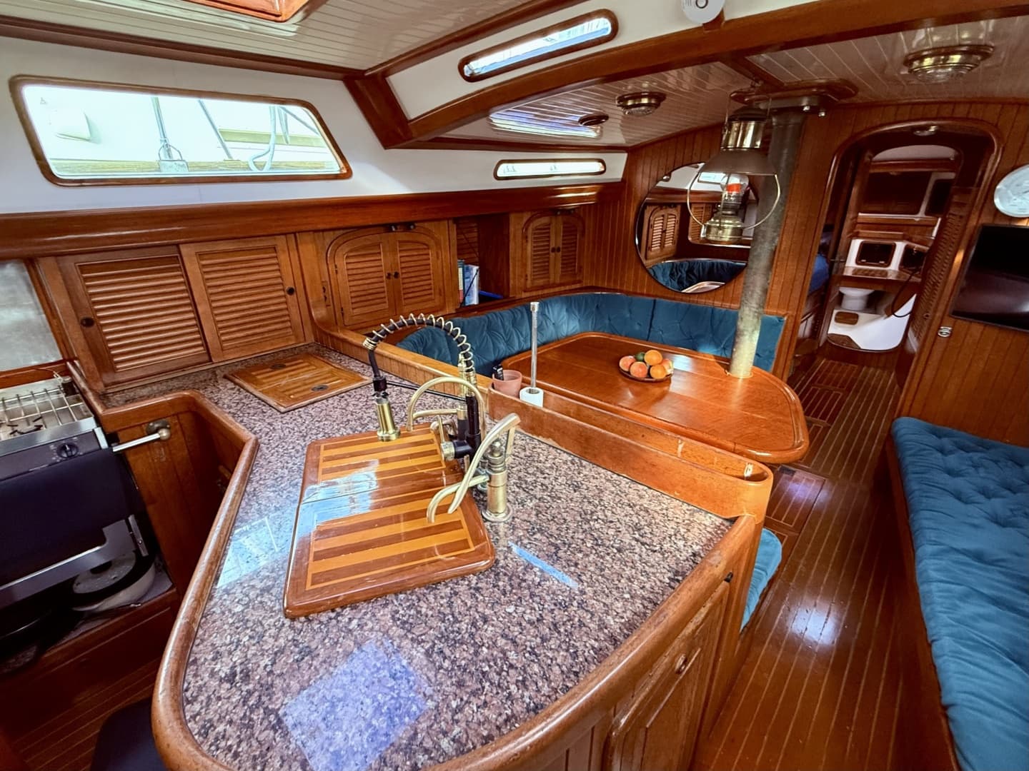 1997 Hans Christian Christina 43