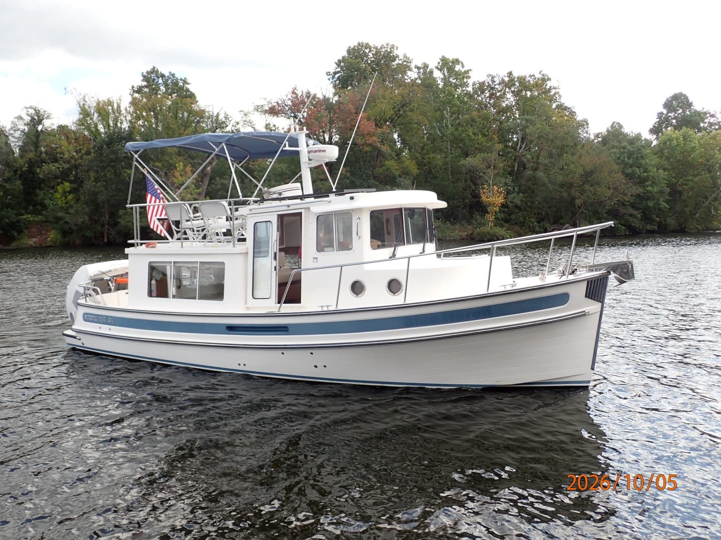 34' Nordic Tugs starboard forward profile