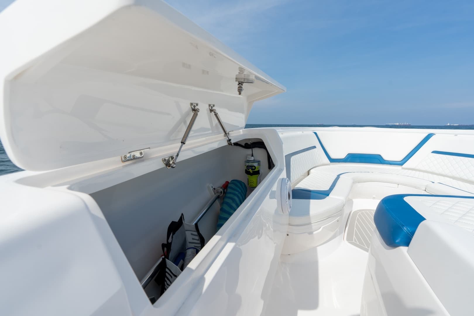 2018 Intrepid 407 Panacea