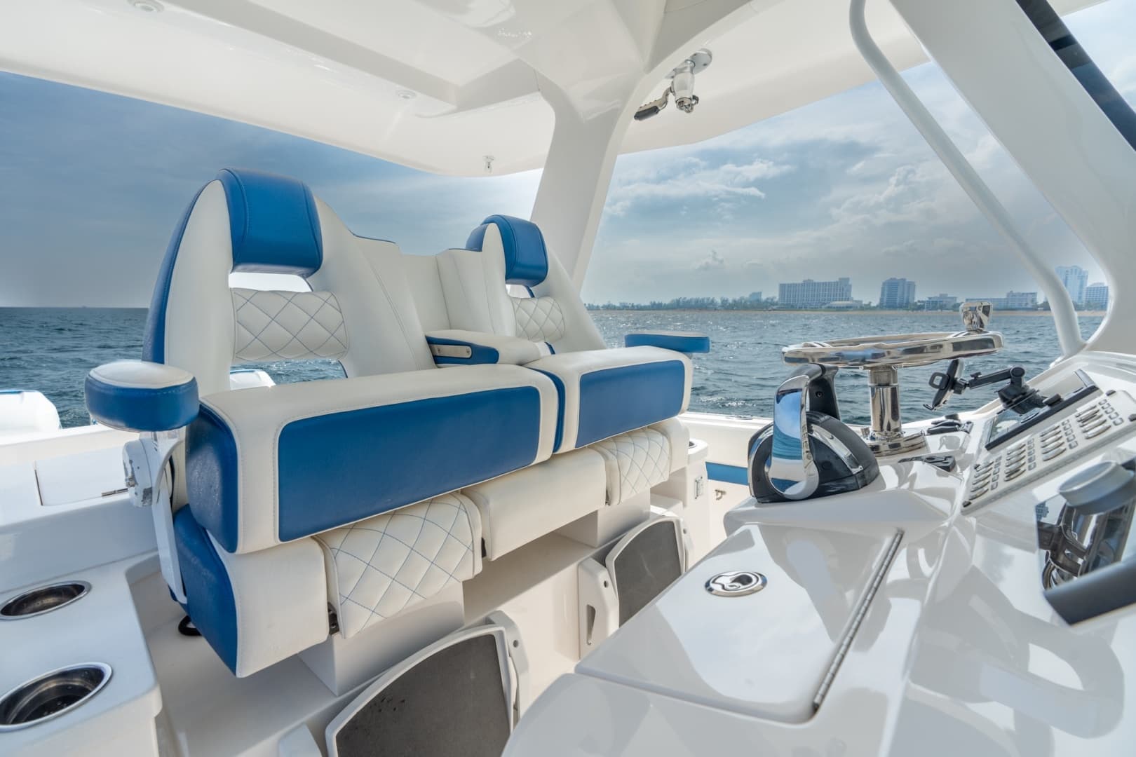 2018 Intrepid 407 Panacea