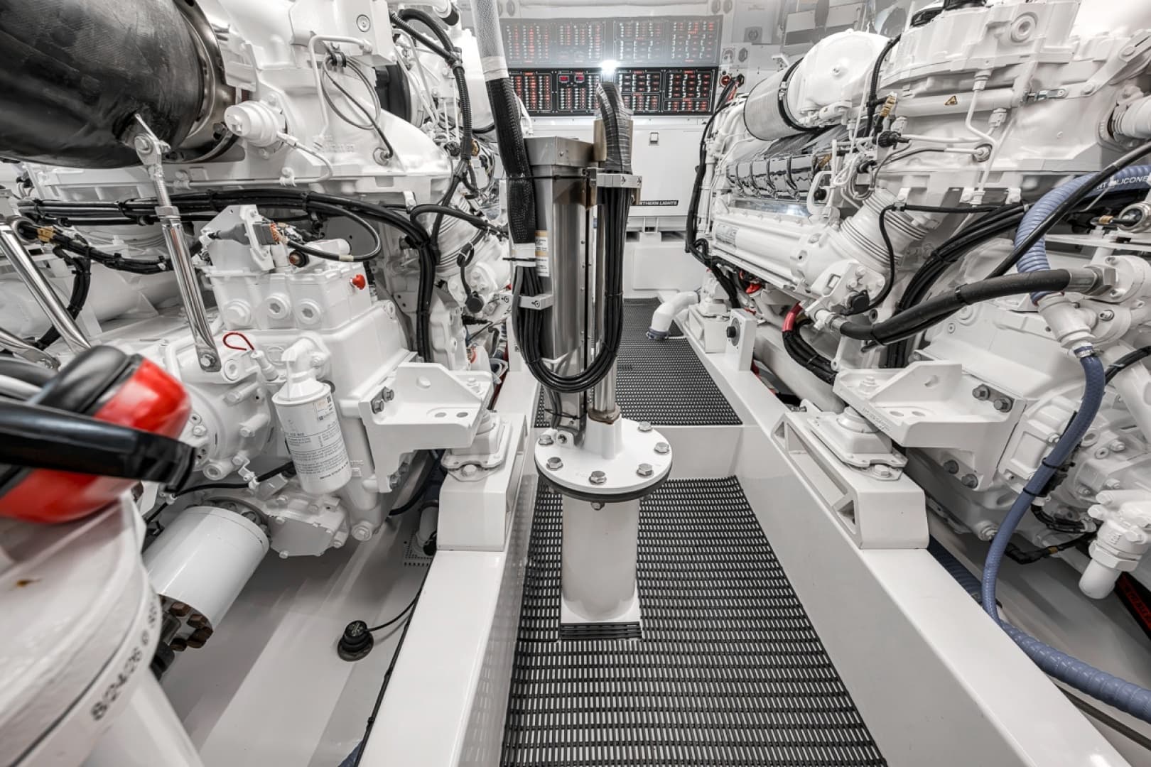 2022 Jarrett Bay 