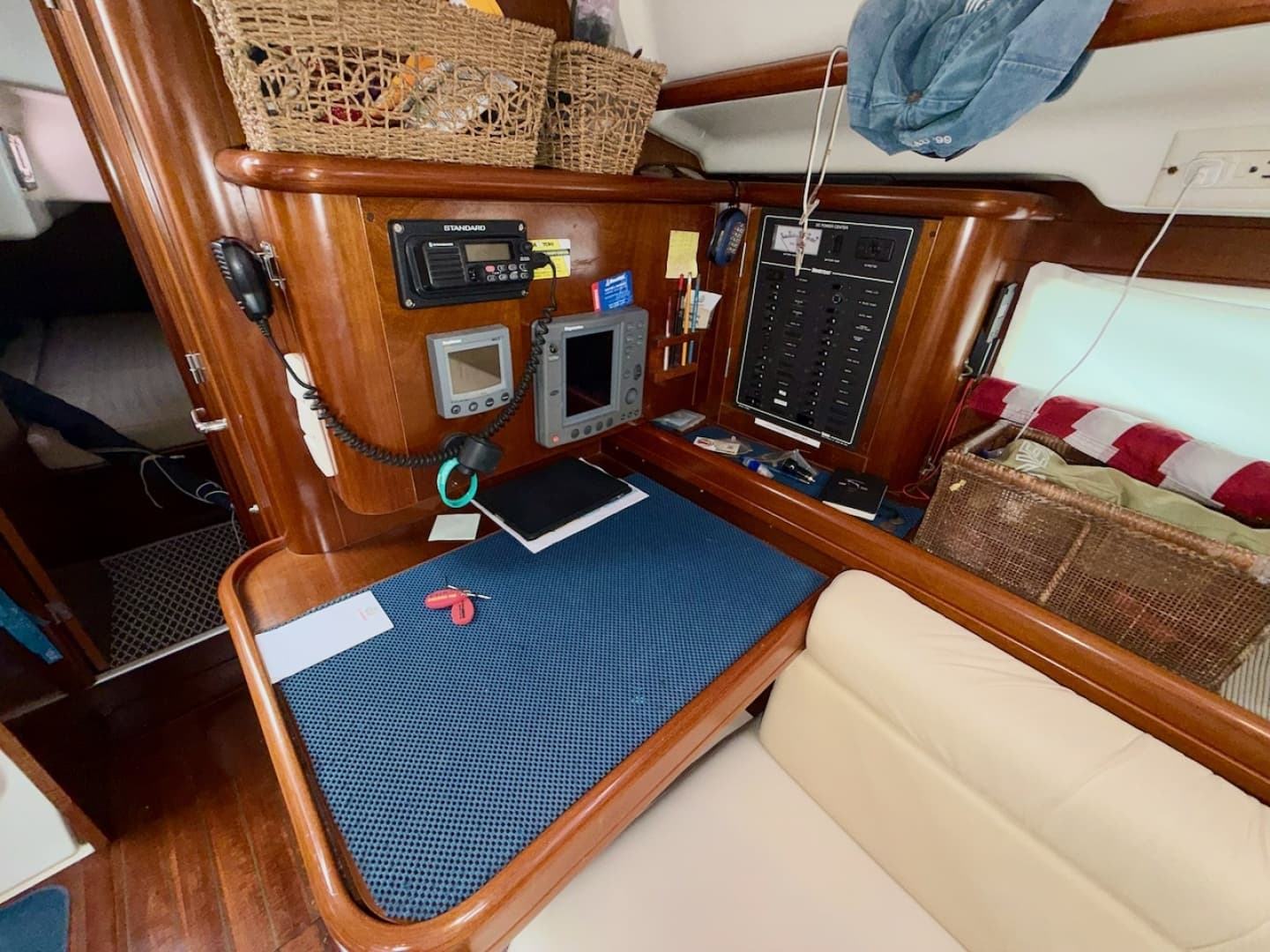 1999 Beneteau 411