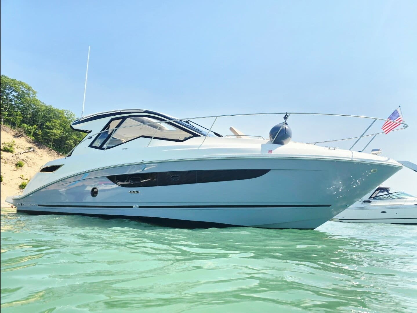 2017 Sea Ray 350 Sundancer Coupe