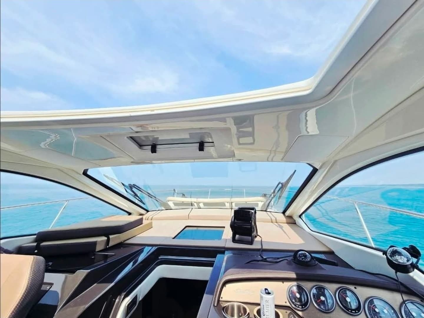 2017 Sea Ray 350 Sundancer Coupe