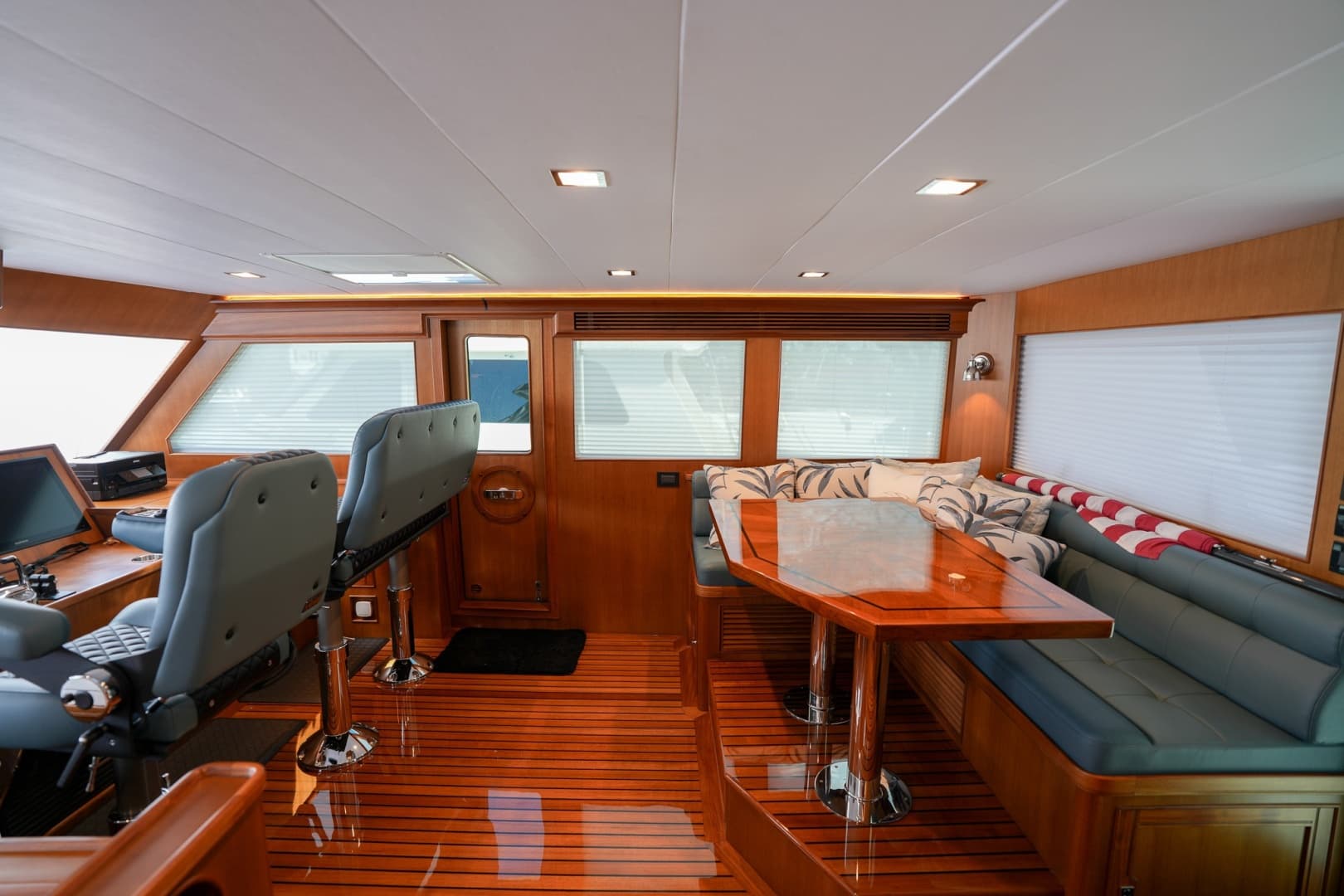 2025 Marlow Explorer 70E MkII-CB