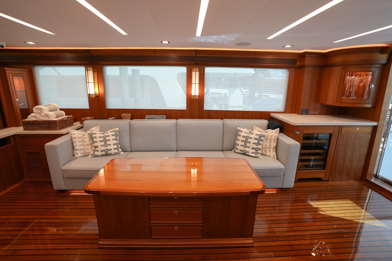 2025 Marlow Explorer 70E MkII-CB