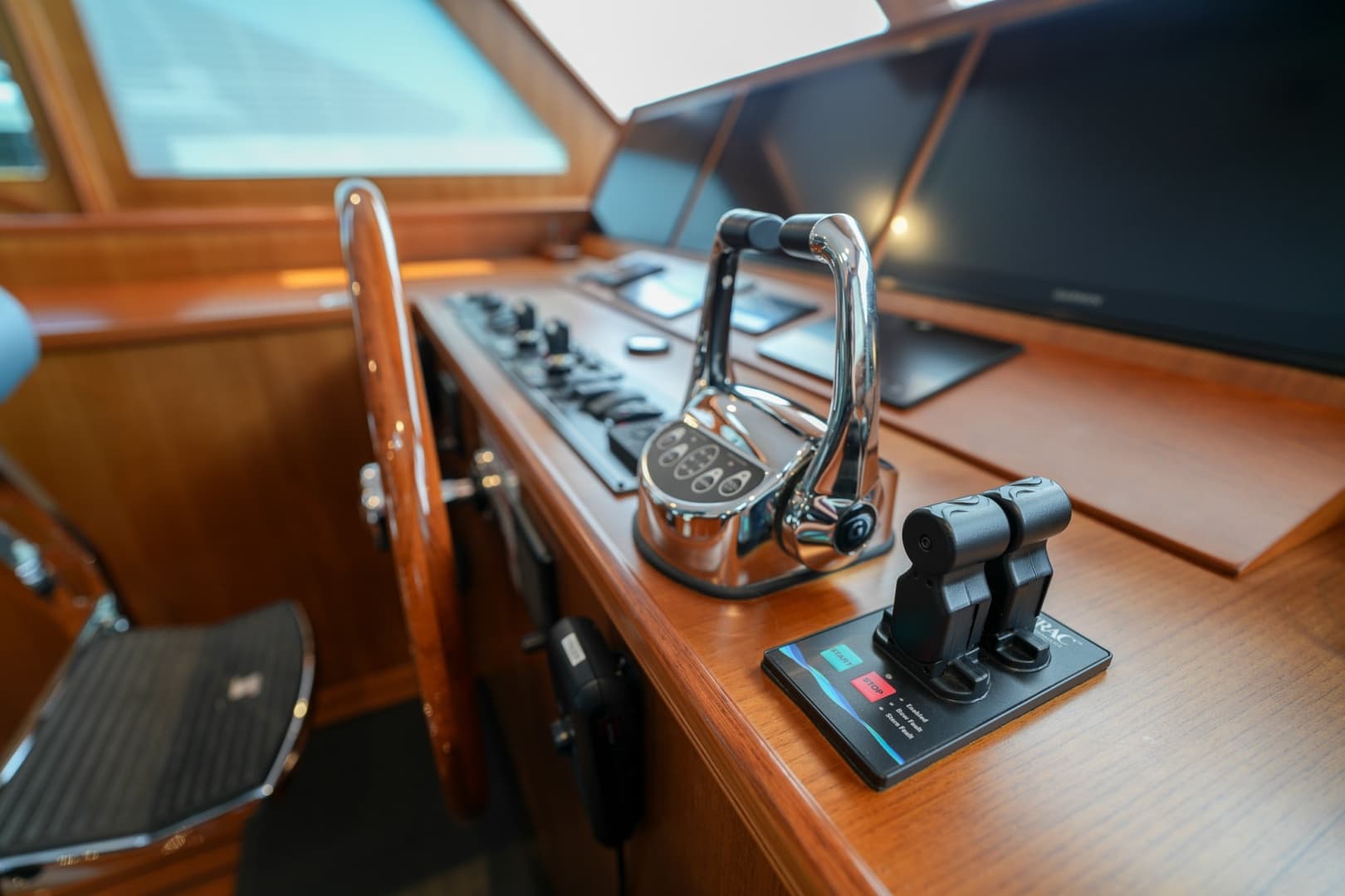 2025 Marlow Explorer 70E MkII-CB