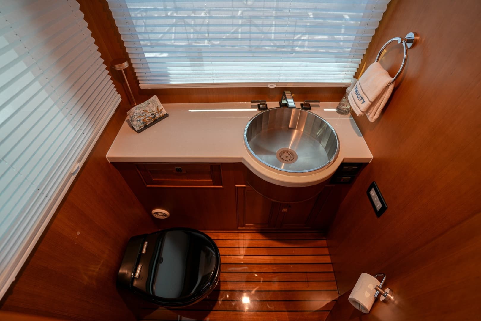 2025 Marlow Explorer 70E MkII-CB