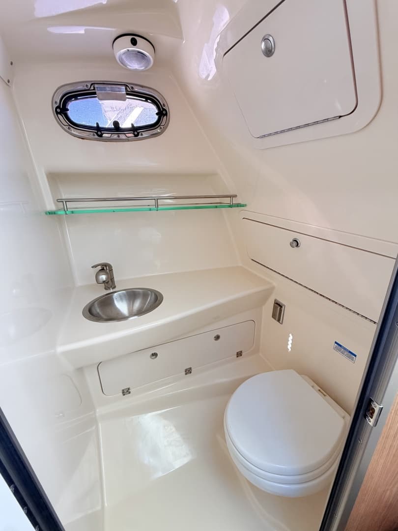 2012 Boston Whaler 