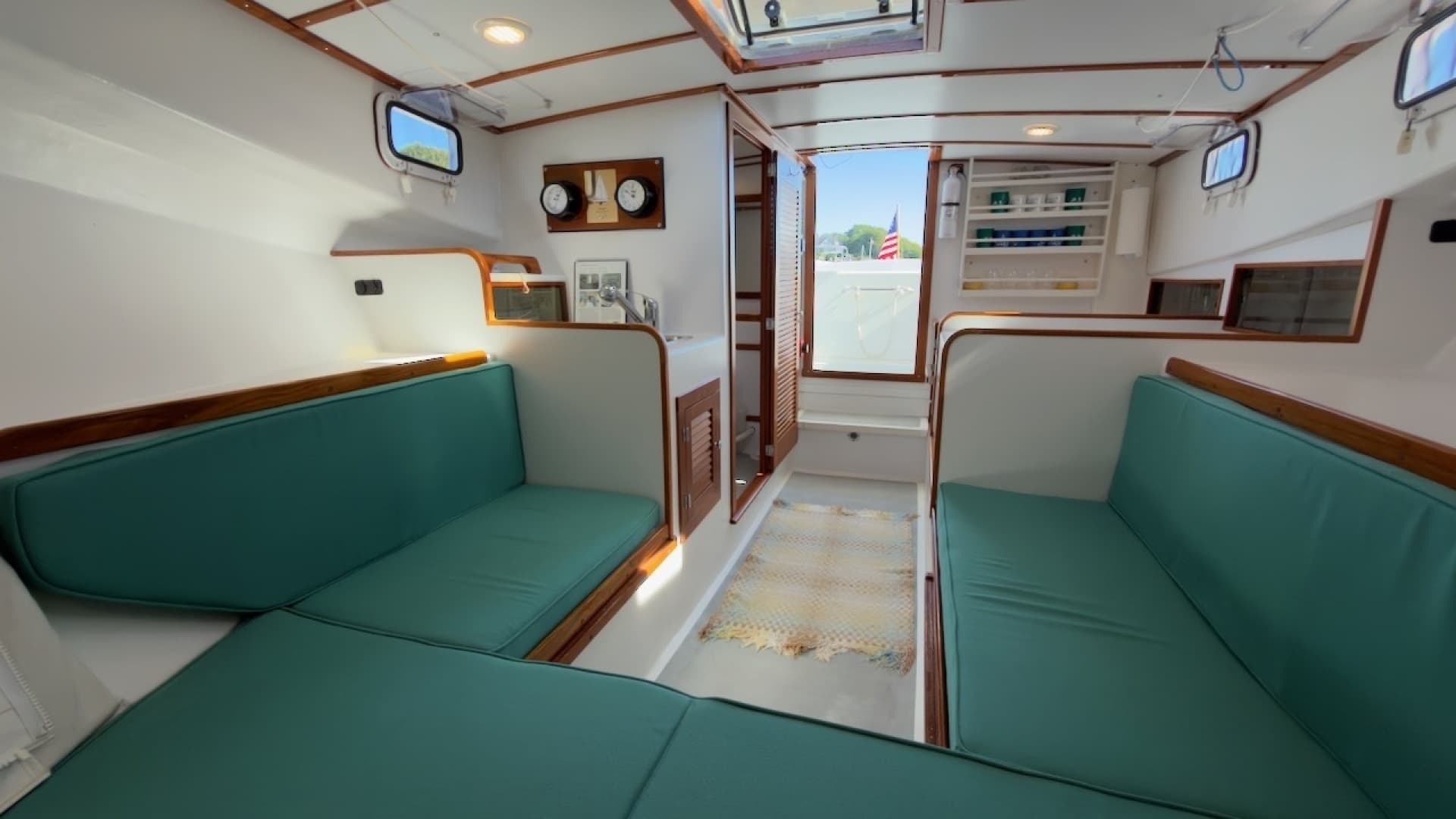 1985 Holland 32