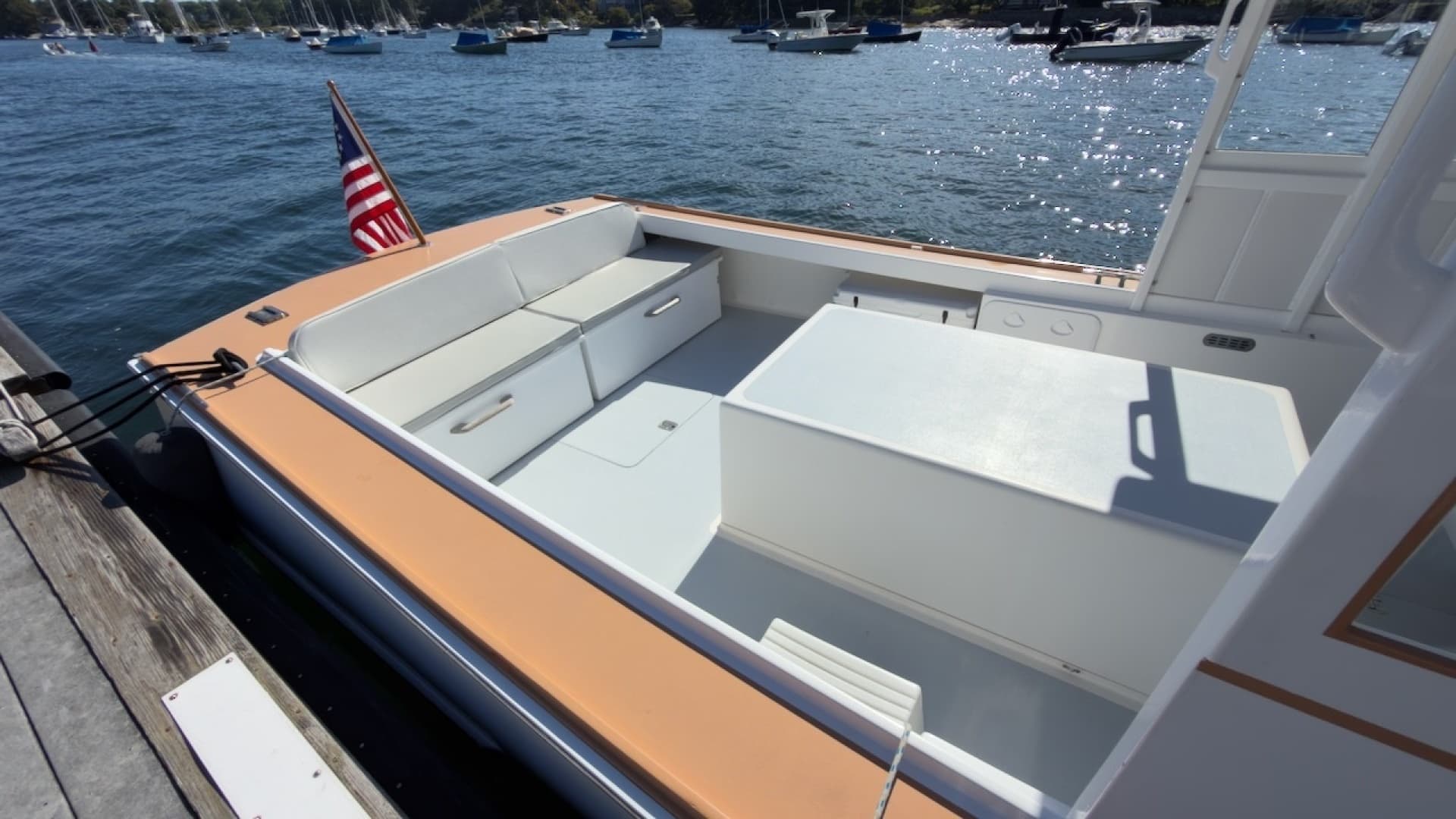 1985 Holland 32