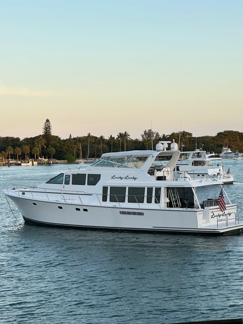 2001 Pacific Mariner 65 Motor Yacht