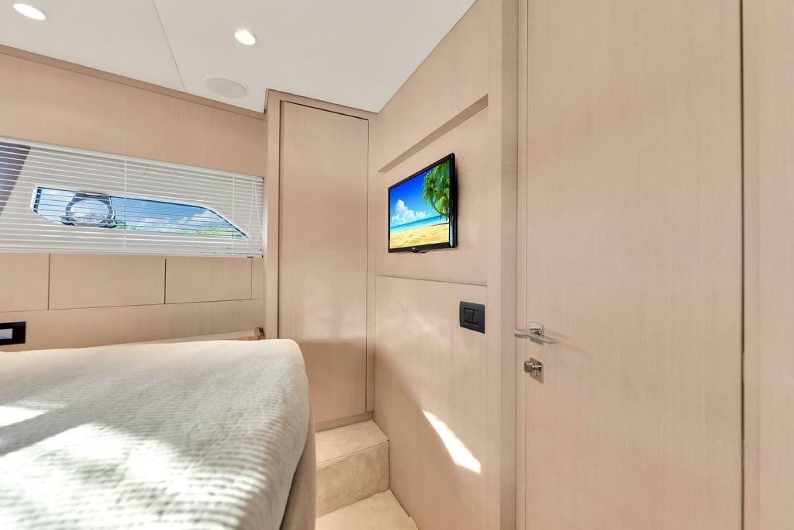 2021 Ferretti Yachts 500