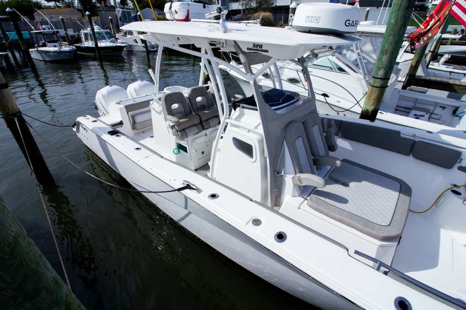 2019 Sea Fox 328 Commander