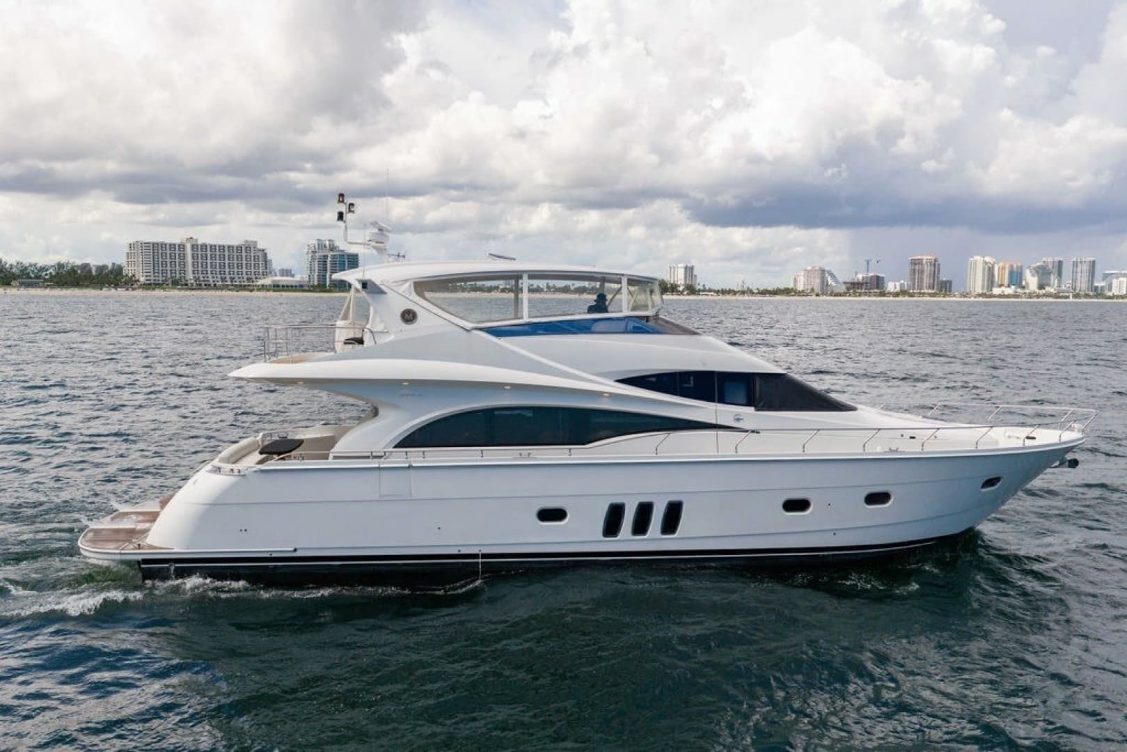 2007 Marquis 65