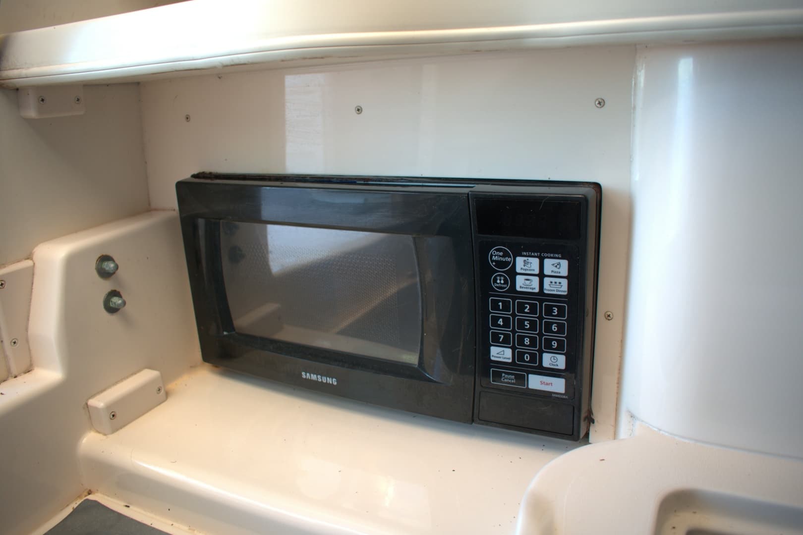 2003 Grady-White Marlin 300