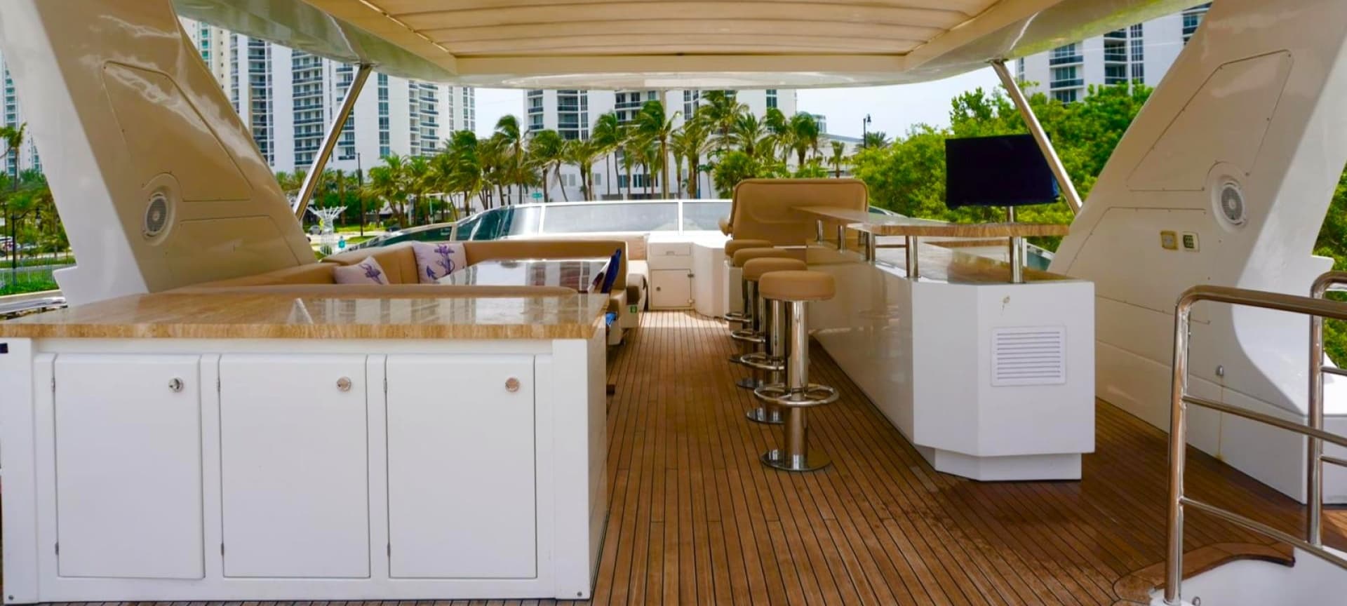 2015 Azimut 