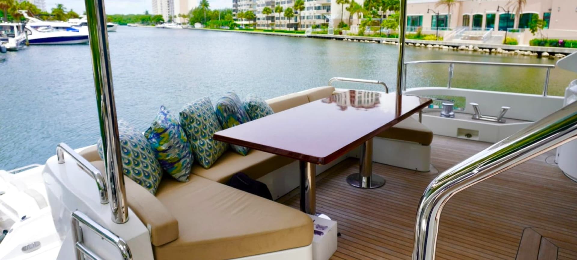 2015 Azimut 