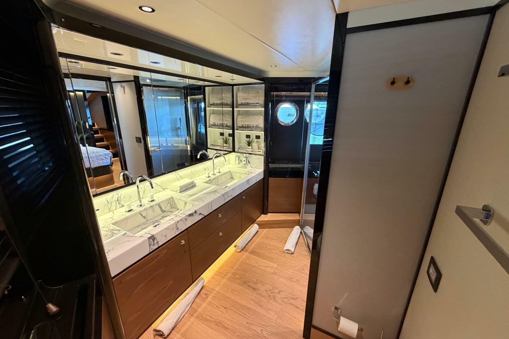 2024 Absolute Navetta 75