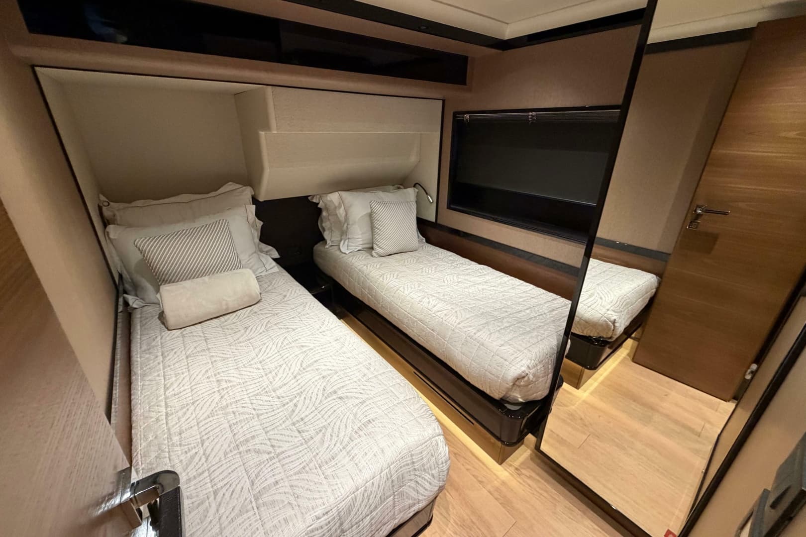 2024 Absolute Navetta 75