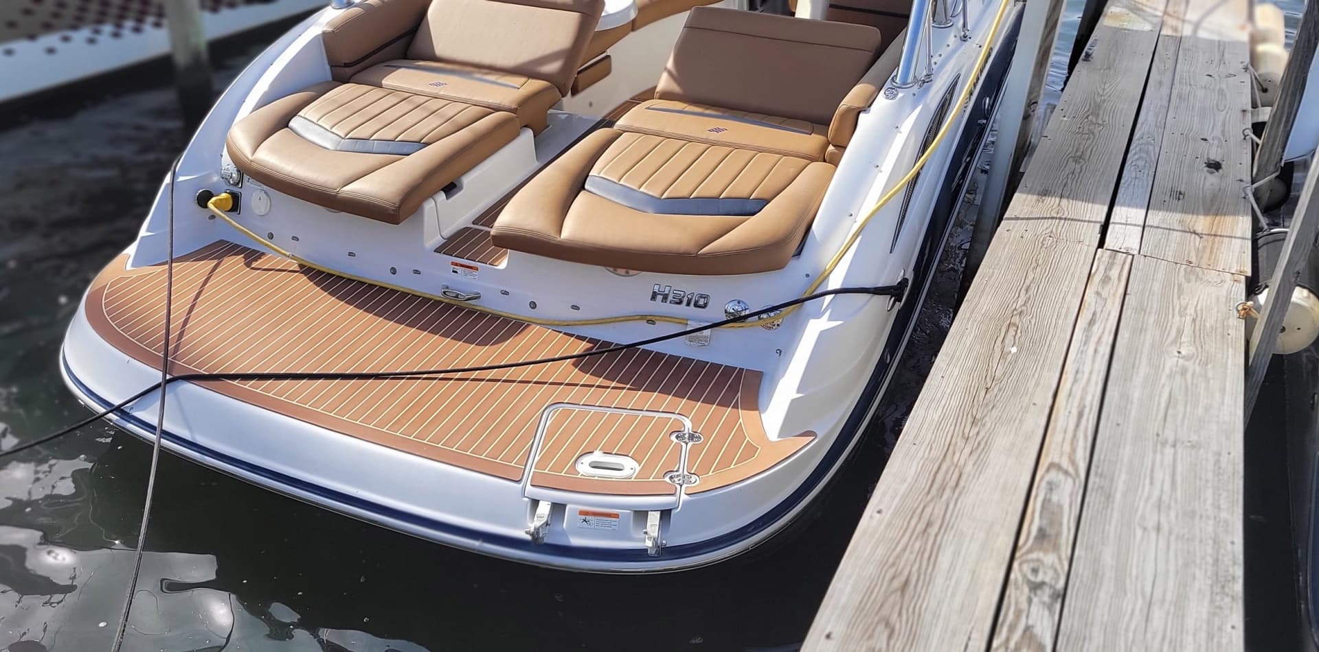 2008 Four Winns H310