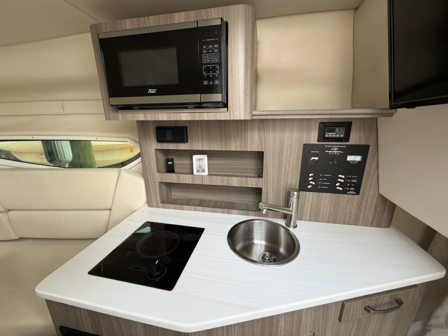 2022 Regal 26 XO