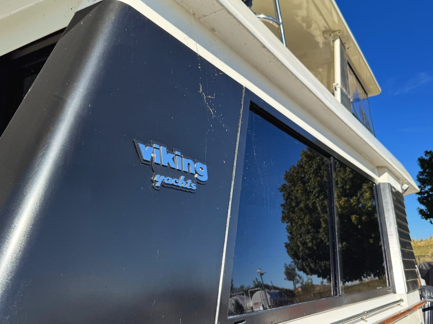 1990 Viking 55 MOTOR YACHT WIDE BODY