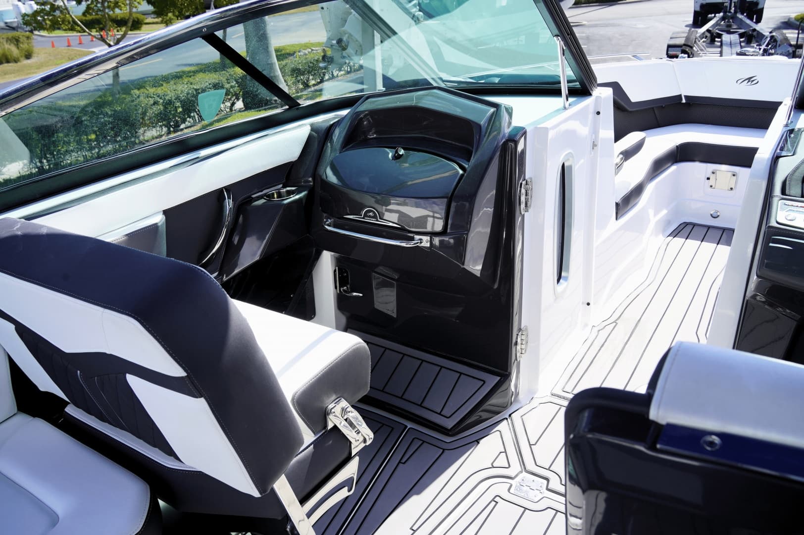 2023 Monterey 275SS