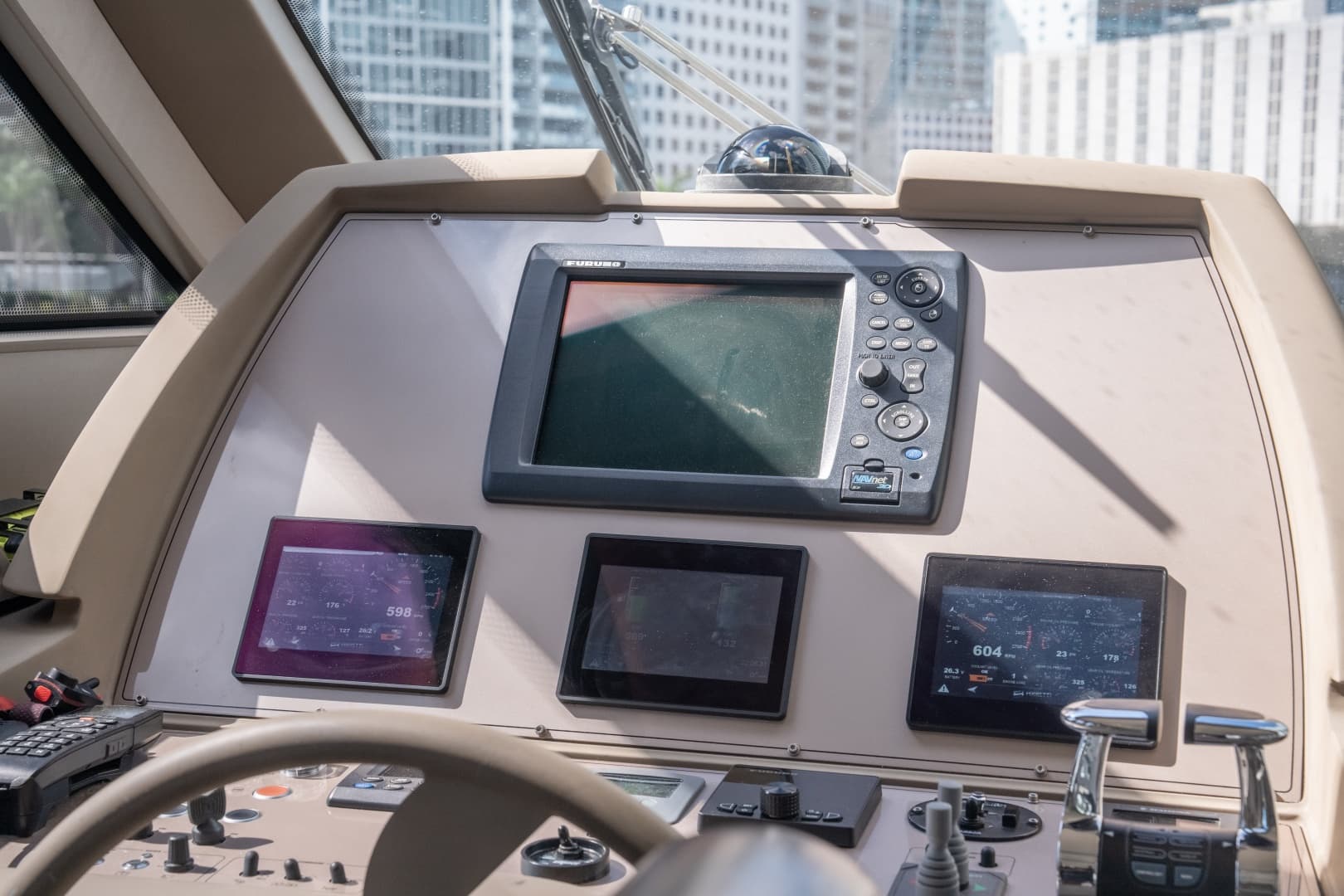 2016 Ferretti Yachts 