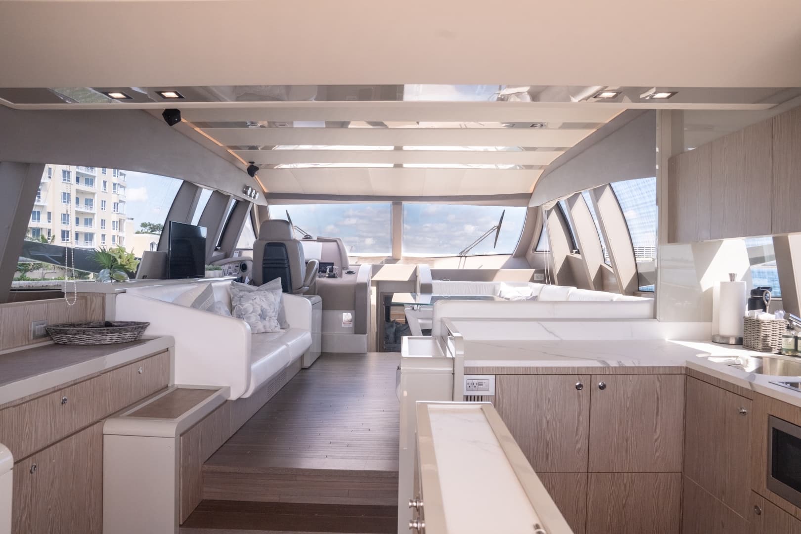 2016 Ferretti Yachts 