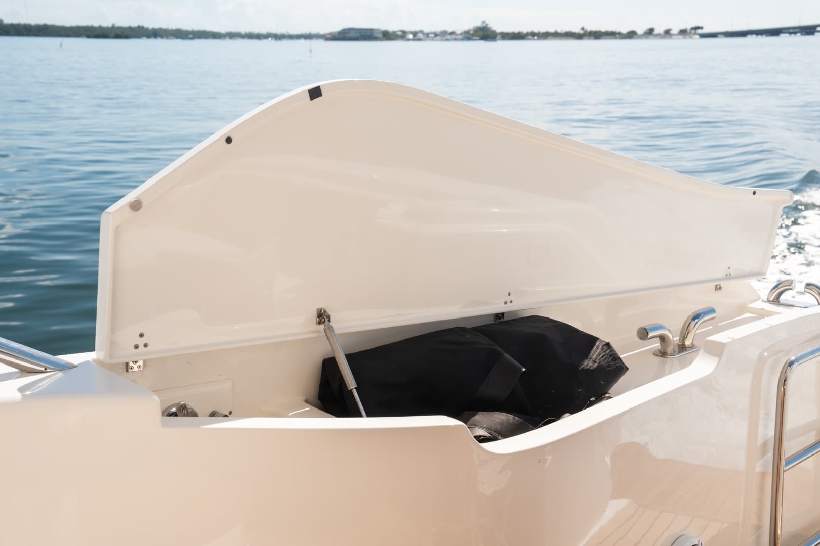2016 Ferretti Yachts 