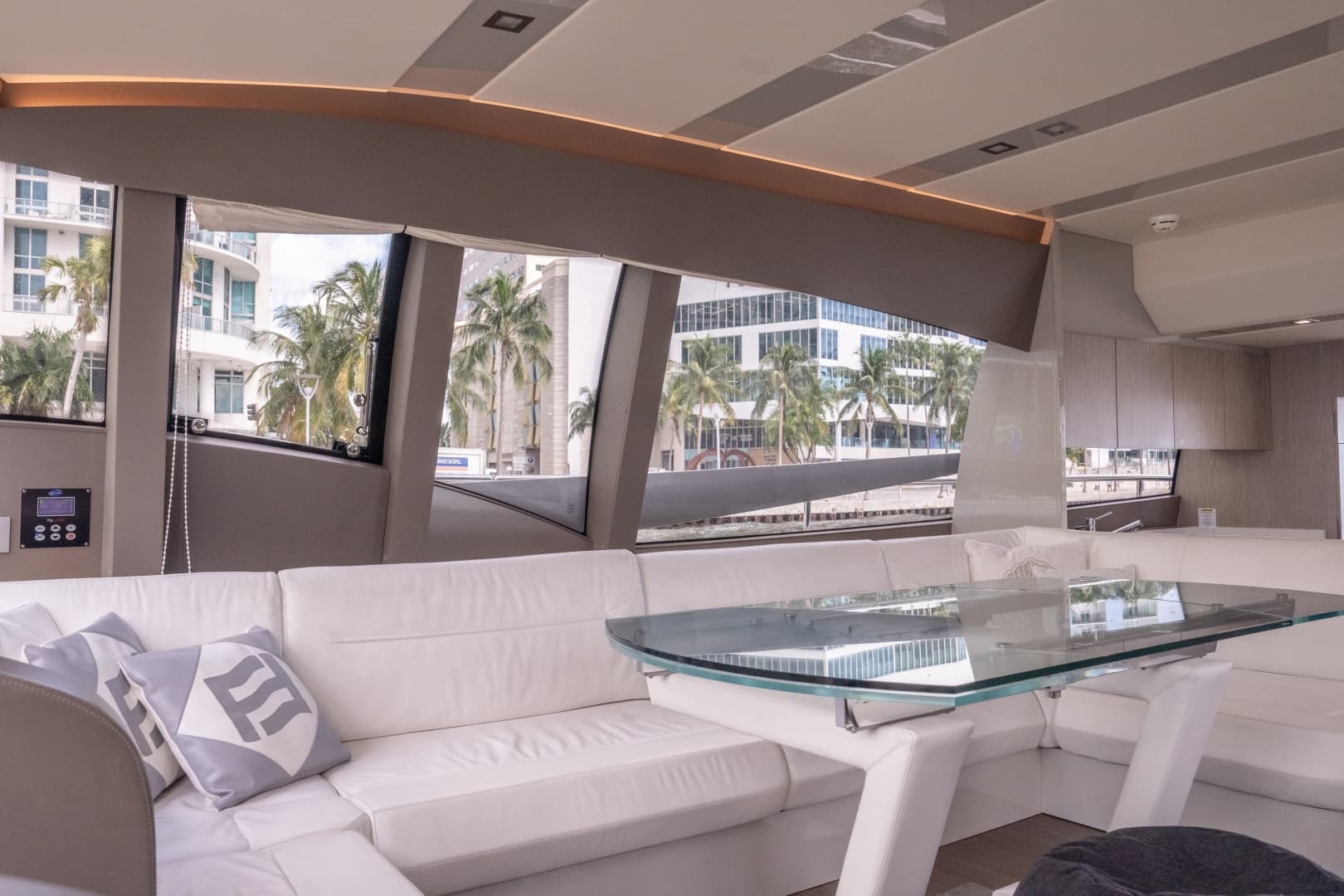 2016 Ferretti Yachts 
