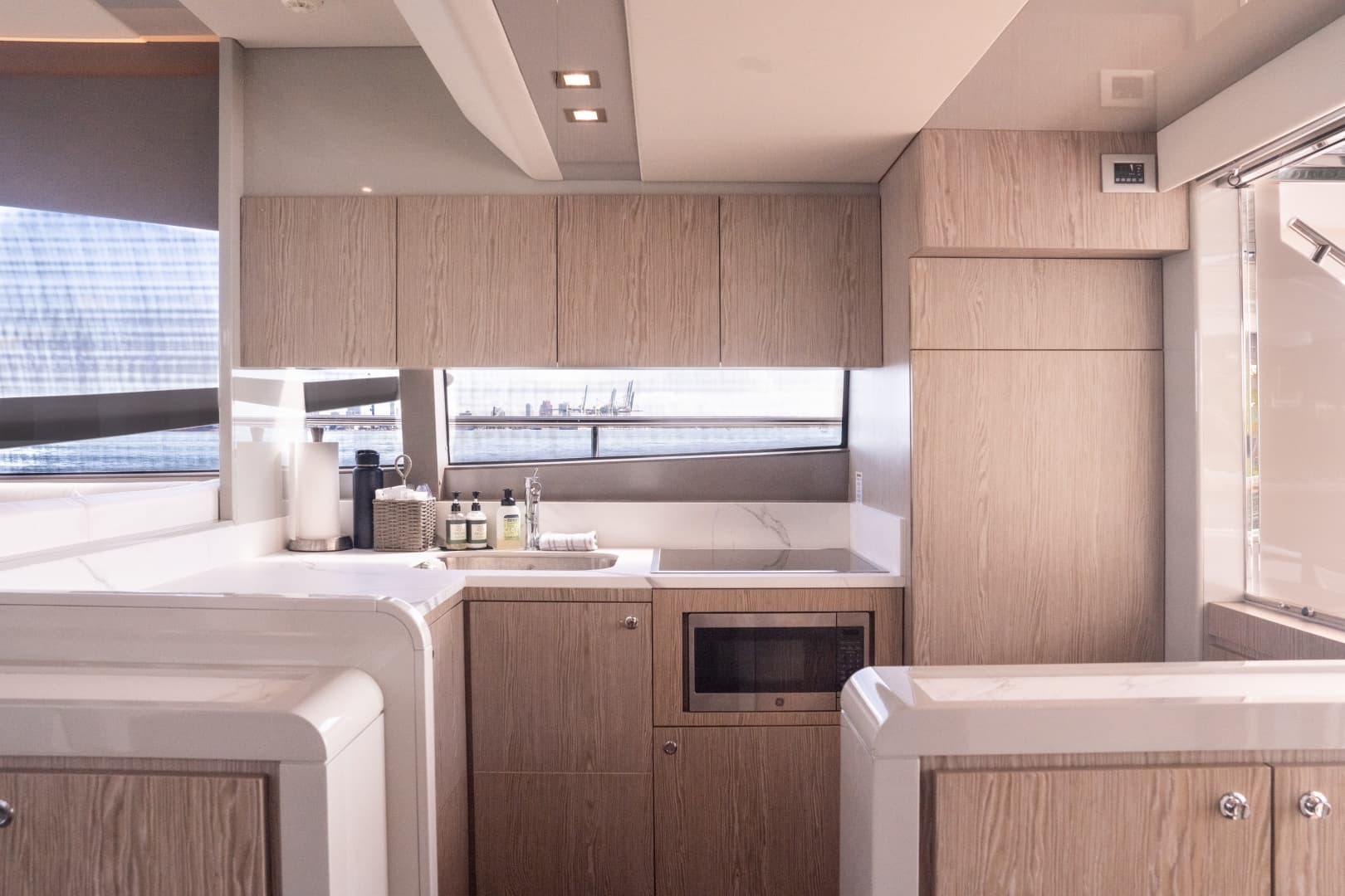 2016 Ferretti Yachts 