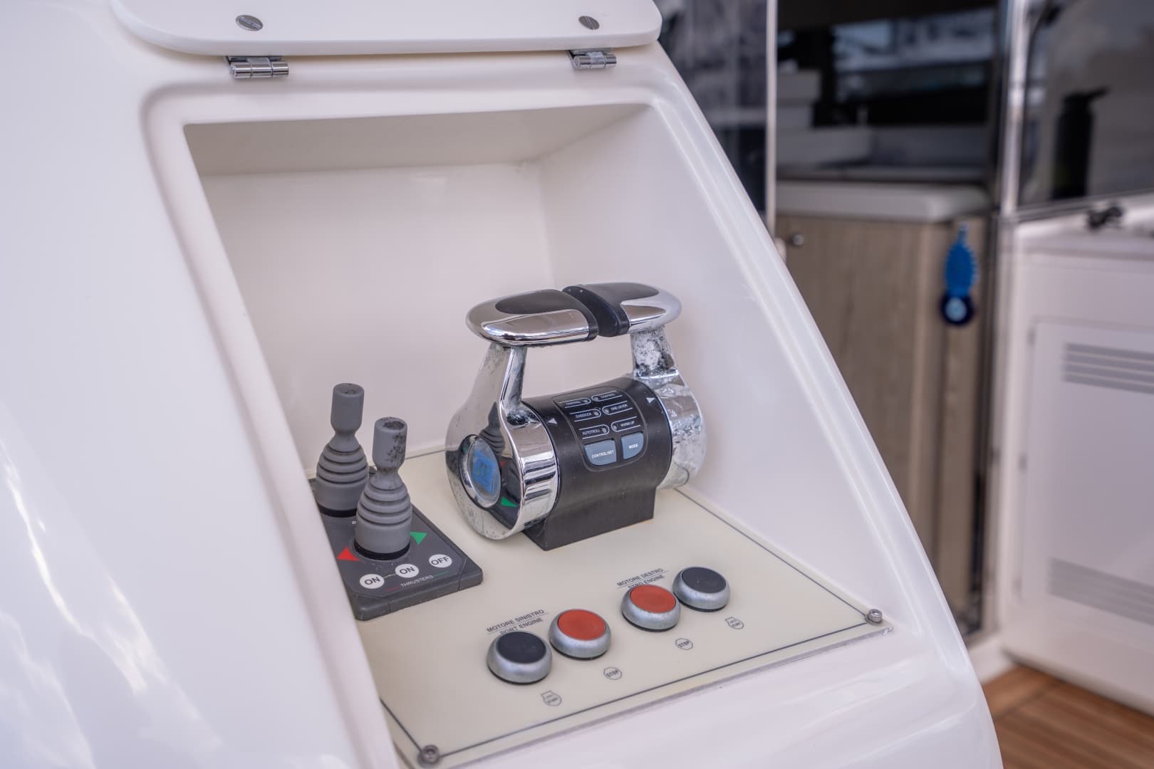 2016 Ferretti Yachts 