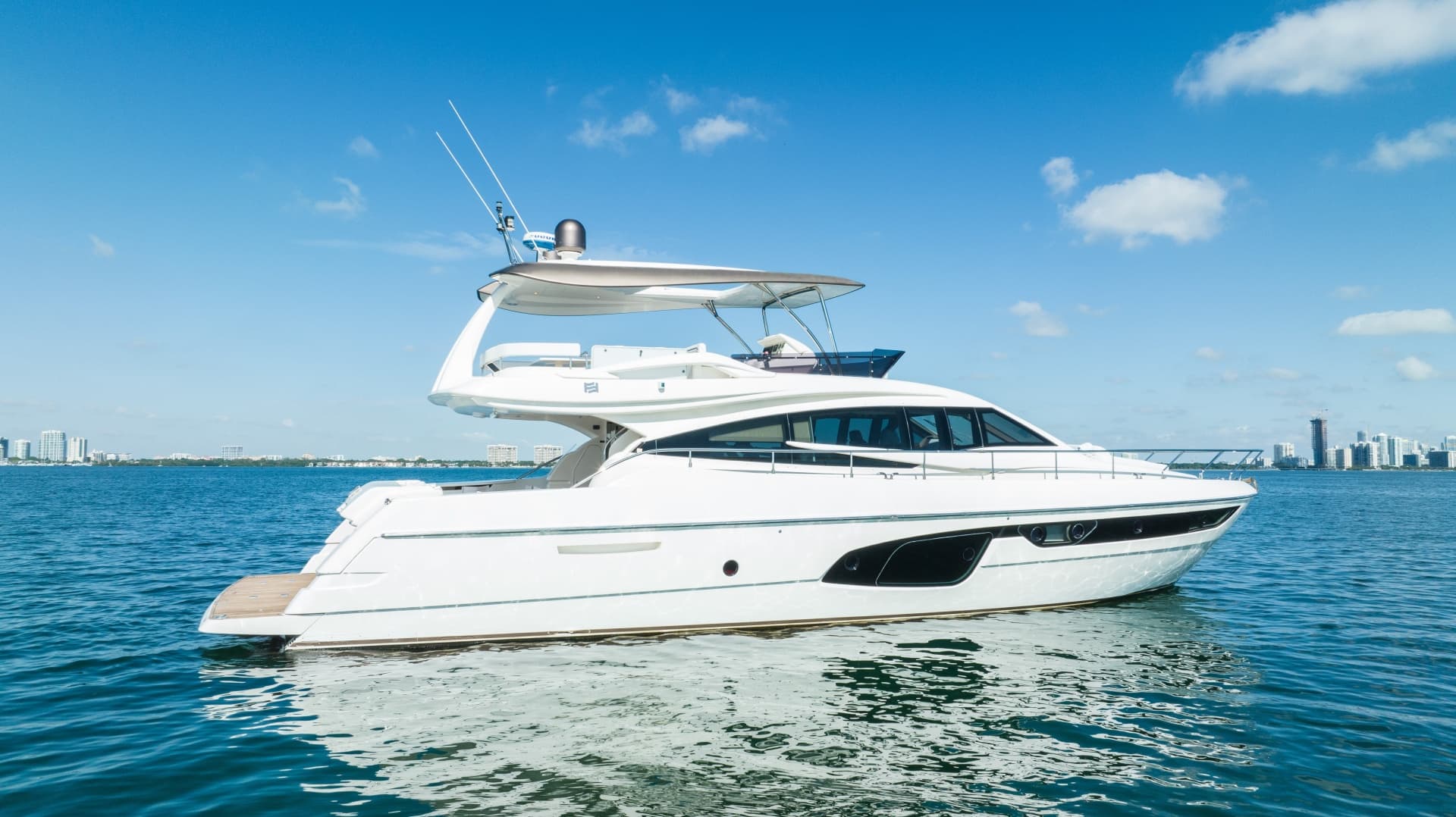 2016 Ferretti Yachts 