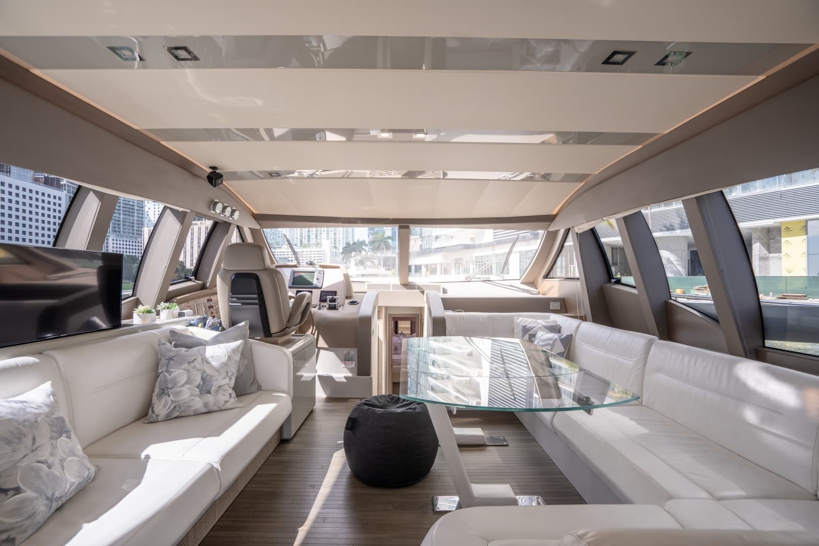 2016 Ferretti Yachts 