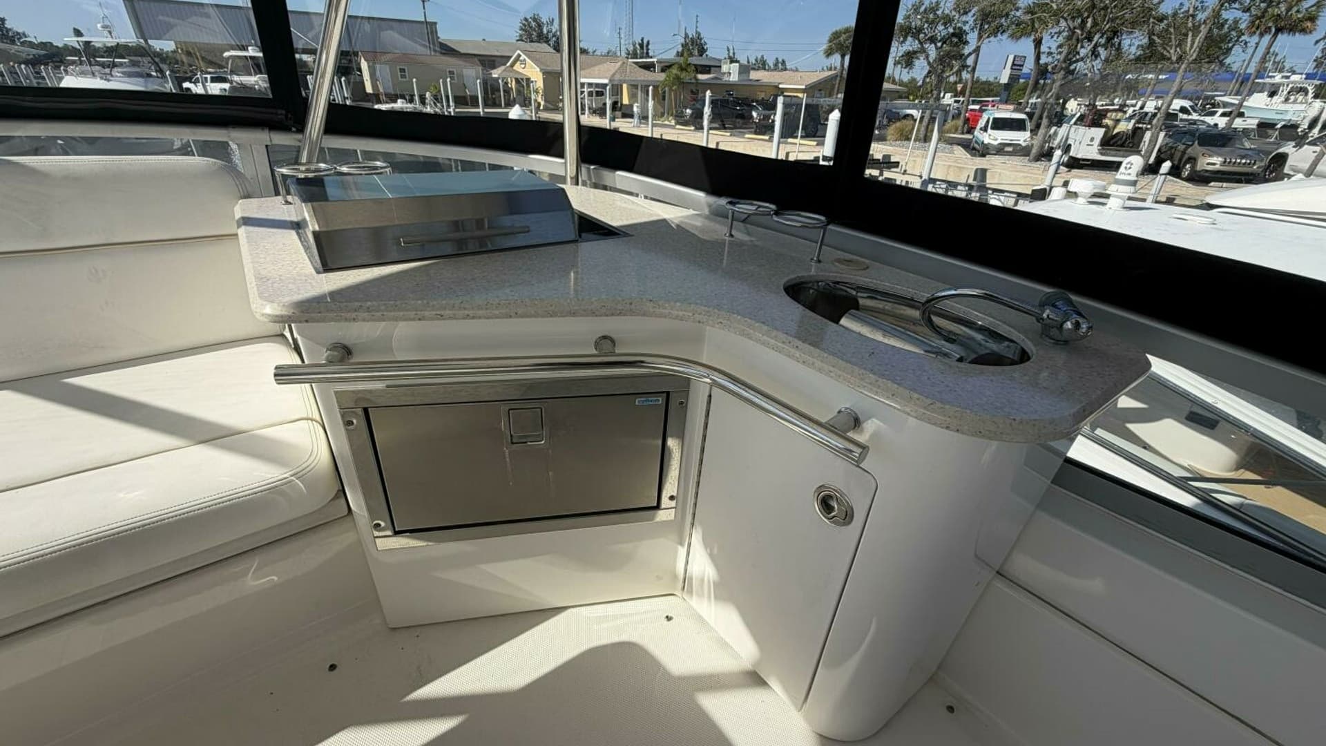 2008 Sea Ray 47 Sedan Bridge - Flybridge Kitchen