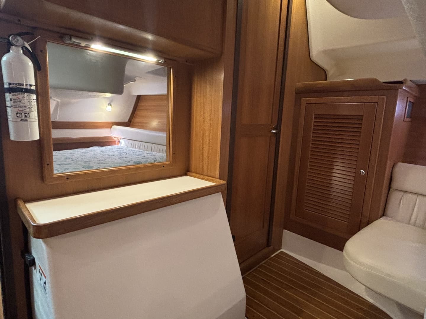 2007 Catalina 387