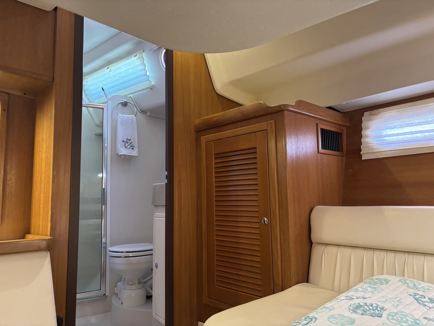 2007 Catalina 387