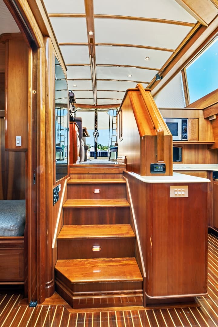 2007 Hinckley Talaria 55MY