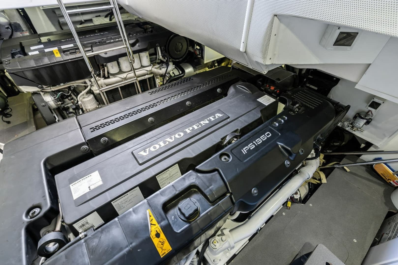 2023 Absolute Navetta 64
